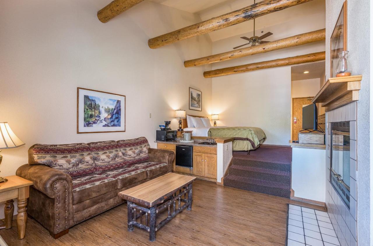 The Pines Resort & Conference Center Bass Lake Exteriér fotografie