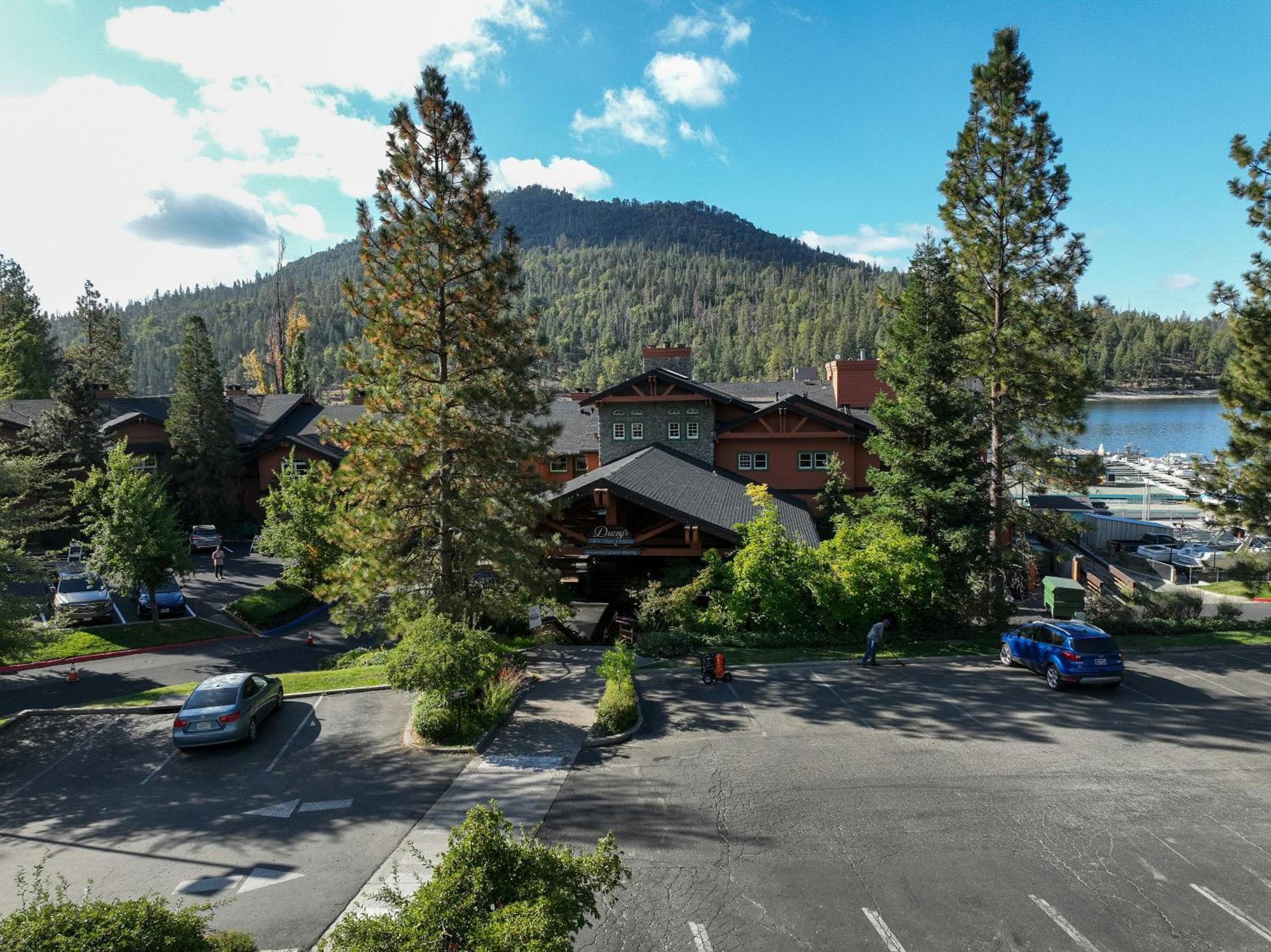 The Pines Resort & Conference Center Bass Lake Exteriér fotografie