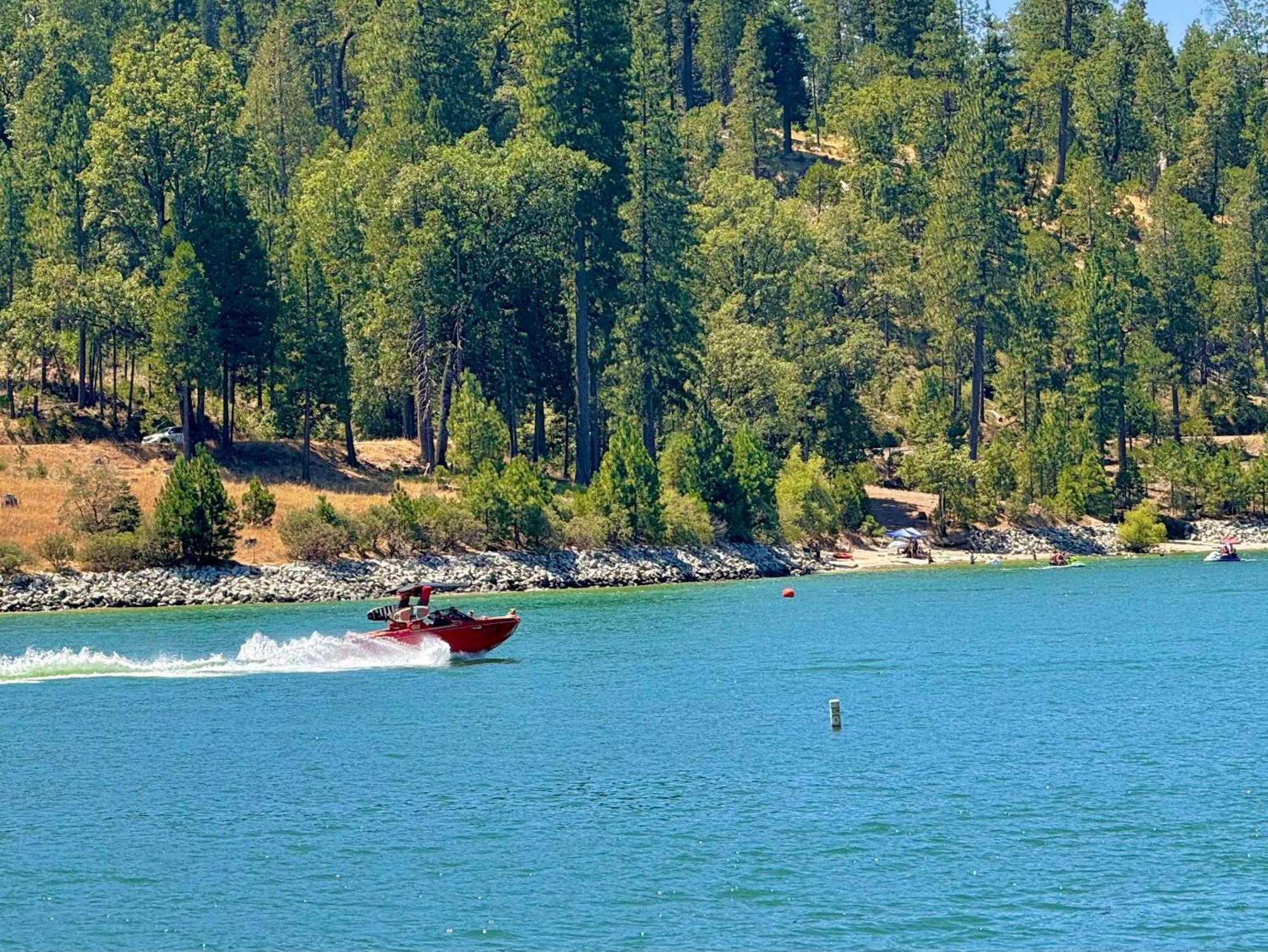 The Pines Resort & Conference Center Bass Lake Exteriér fotografie